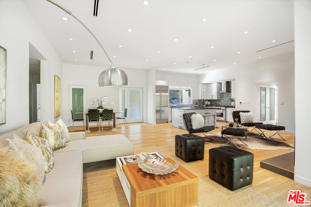 2072 Roscomare Road Los Angeles, CA 90077 - Photo 4 of 32