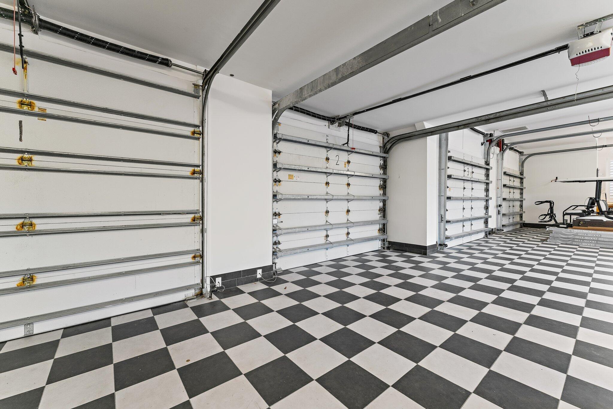 372 Regatta Drive Jupiter, FL 33477 - Photo 41 of 75 Garages