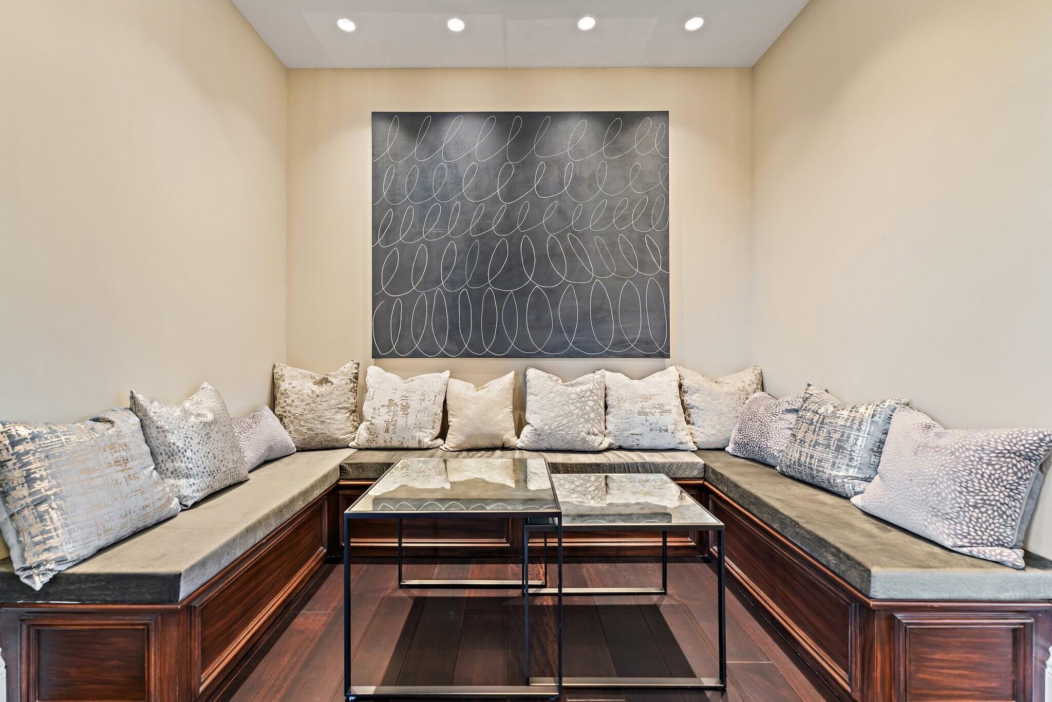 372 Regatta Drive Jupiter, FL 33477 - Photo 51 of 75 Sitting Area by Billiards