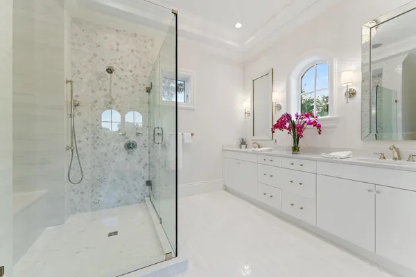 $32,000,000 | 372 Regatta Drive, Jupiter, FL 33477