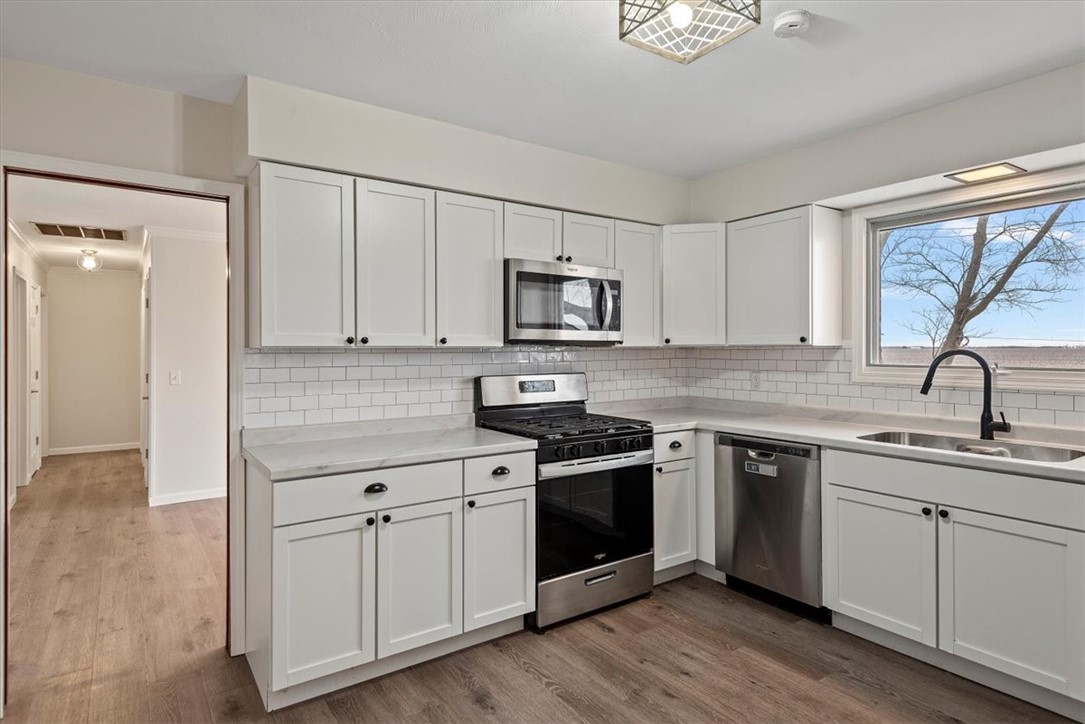 313 East North 3rd Street Findlay, IL 62534 - Photo 6 of 27