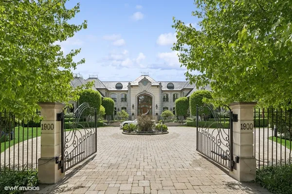 $4,199,000 | 1900 Winnetka Road, Northfield, IL 60093