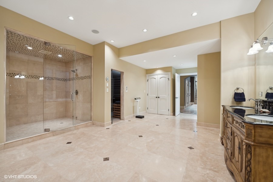 1900 Winnetka Road Northfield, IL 60093 - Photo 44 of 53