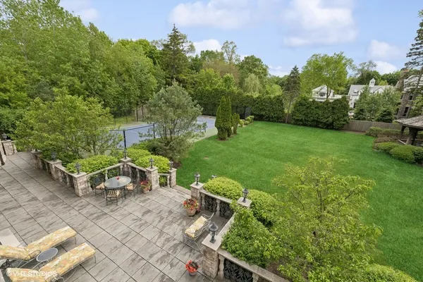a view of a tennis court