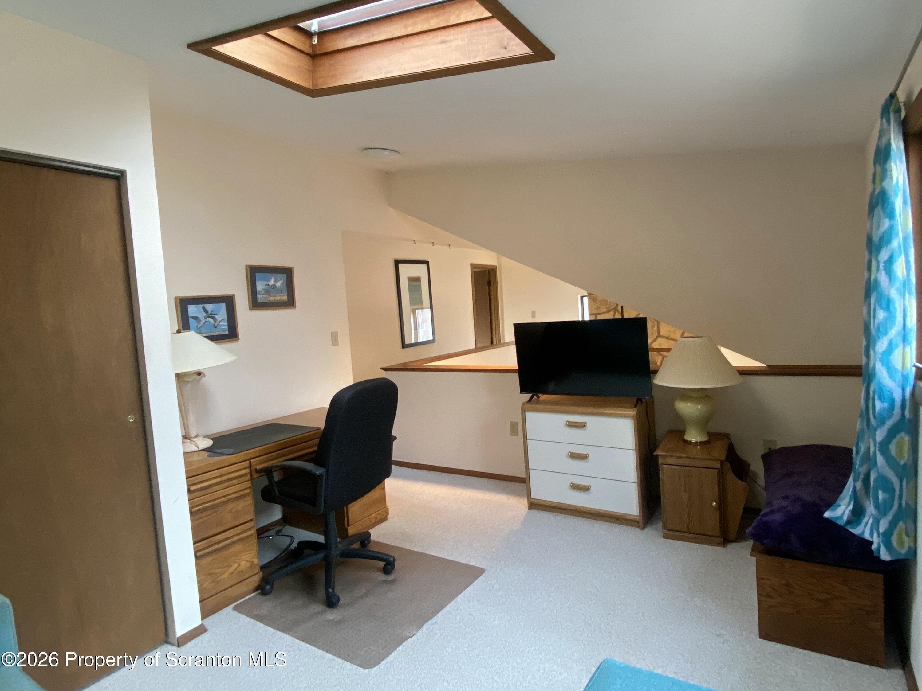 211 Falls Circle Bushkill, PA 18324 - Photo 22 of 28 IMG_4055