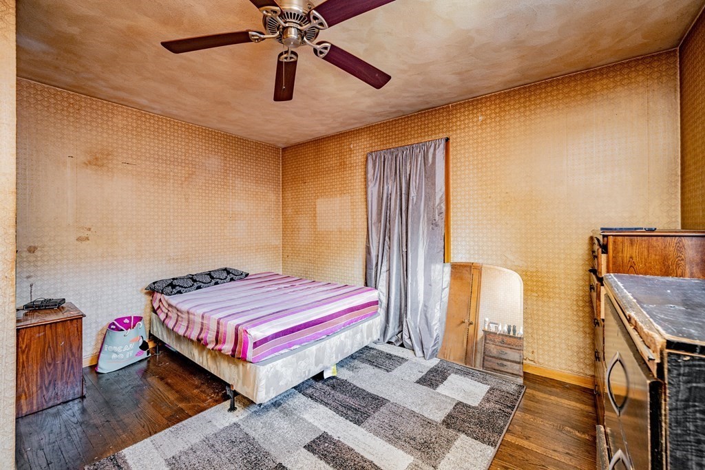 77 Clough Street Springfield, MA 01118 - Photo 19 of 24