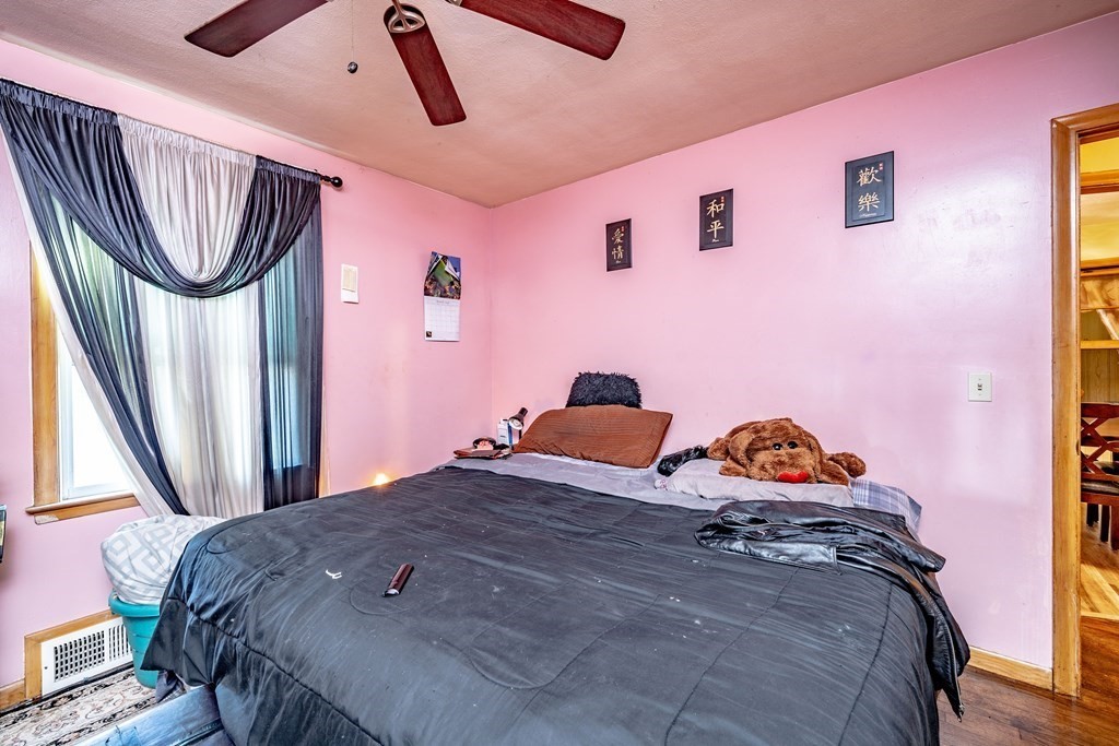 77 Clough Street Springfield, MA 01118 - Photo 21 of 24