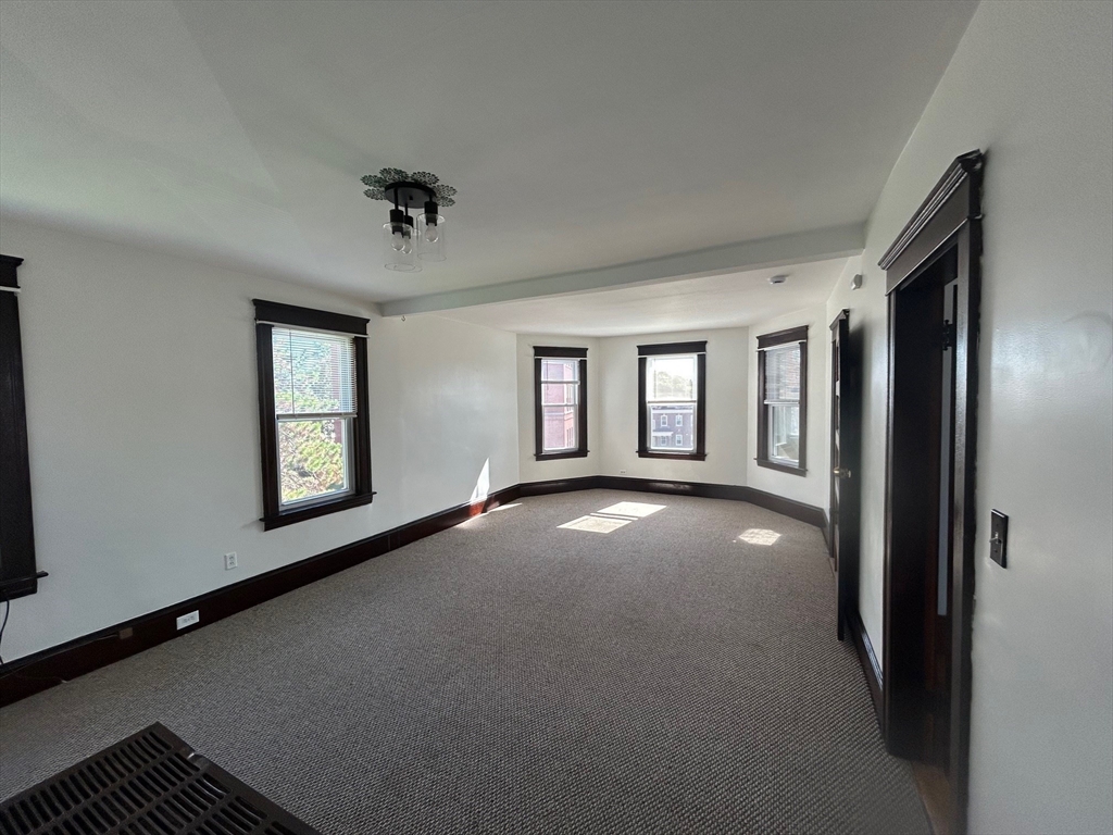 31 Chrome Street, Unit 3 Worcester, MA 01604 - Photo 25 of 26