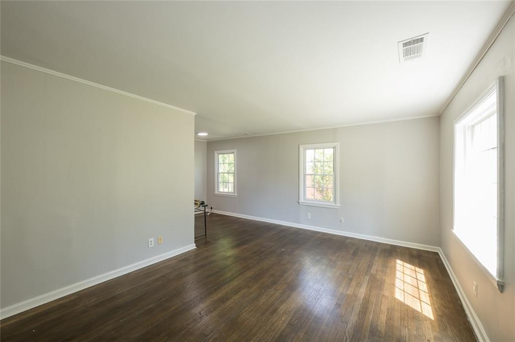 1295 Westmont Road Southwest Atlanta, GA 30311 - Photo 4 of 15