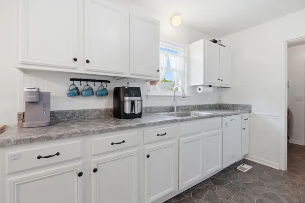 $359,900 | 2014 Gardendale Drive, Murfreesboro, TN 37130