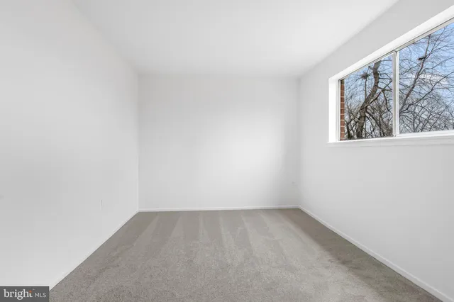 $295,000 | 7374 Route 29 Falls, Unit 74/102, Falls Church, VA 22046