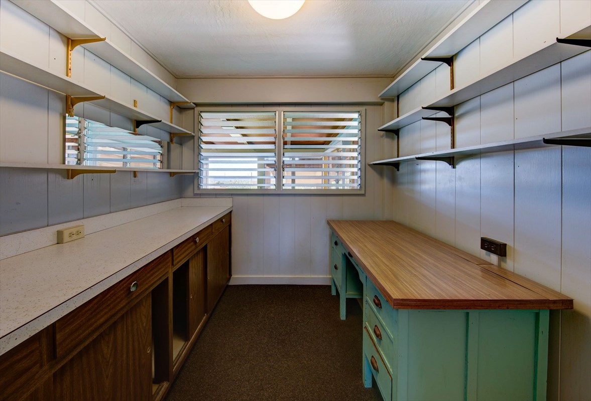 180 Ulaula Road Eleele, HI 96705 - Photo 13 of 23 a utility room with cabinets