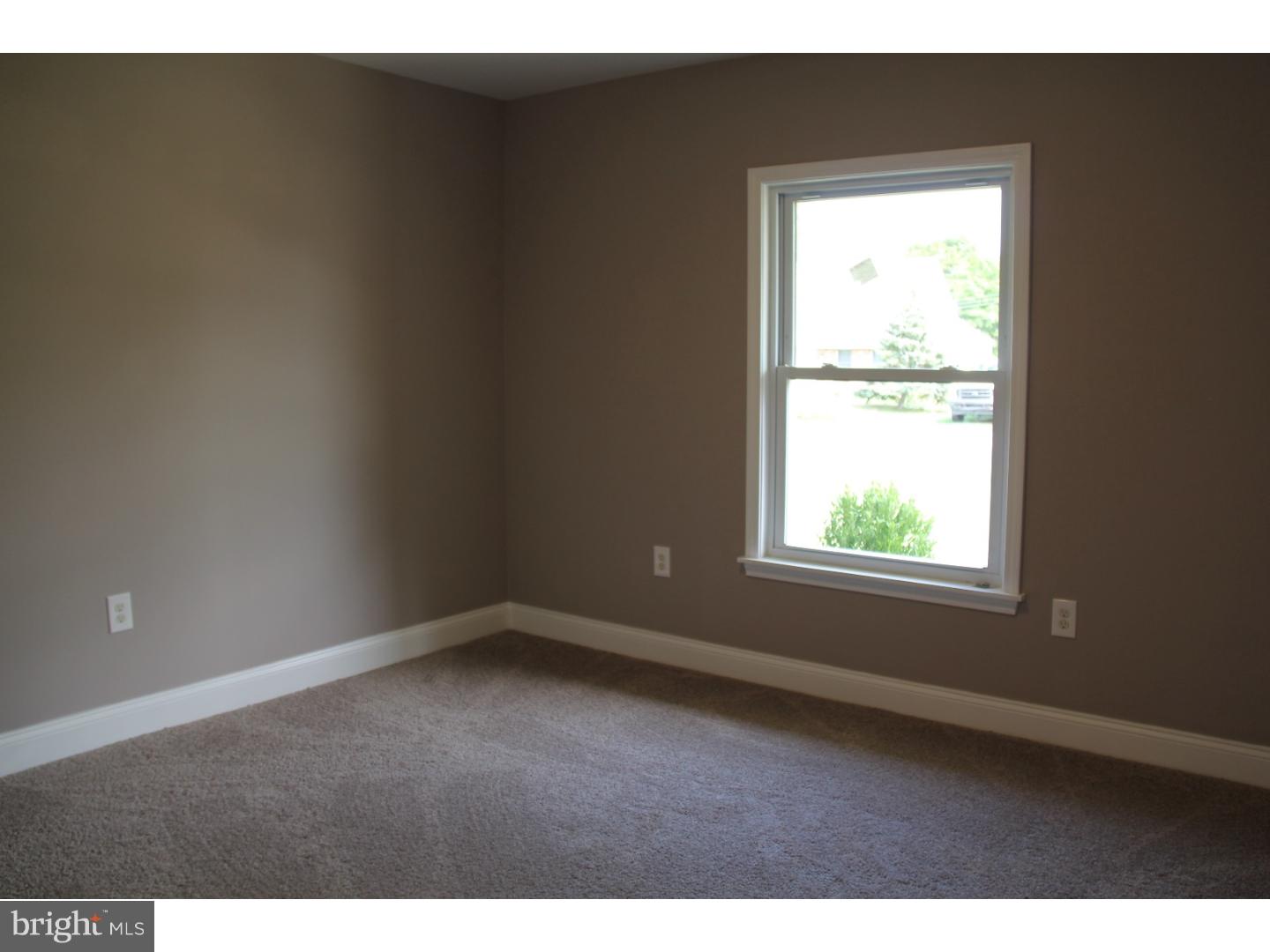 65 Canoebirch Road Levittown, PA 19057 - Photo 11 of 20 Gallery Image 11