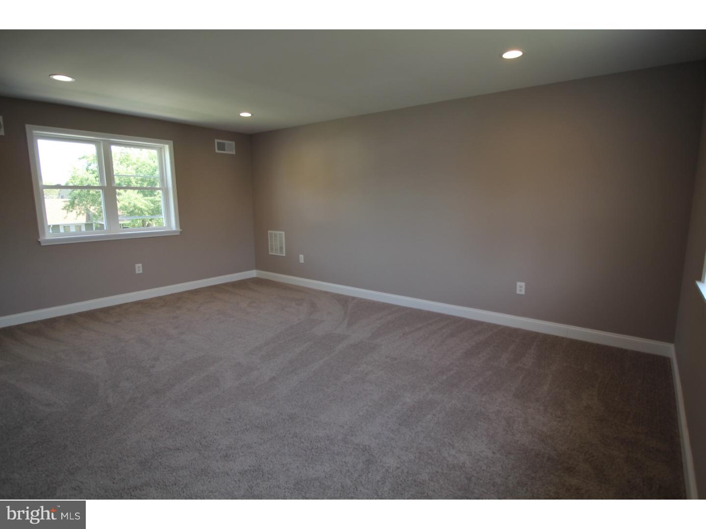 65 Canoebirch Road Levittown, PA 19057 - Photo 16 of 20 Gallery Image 16