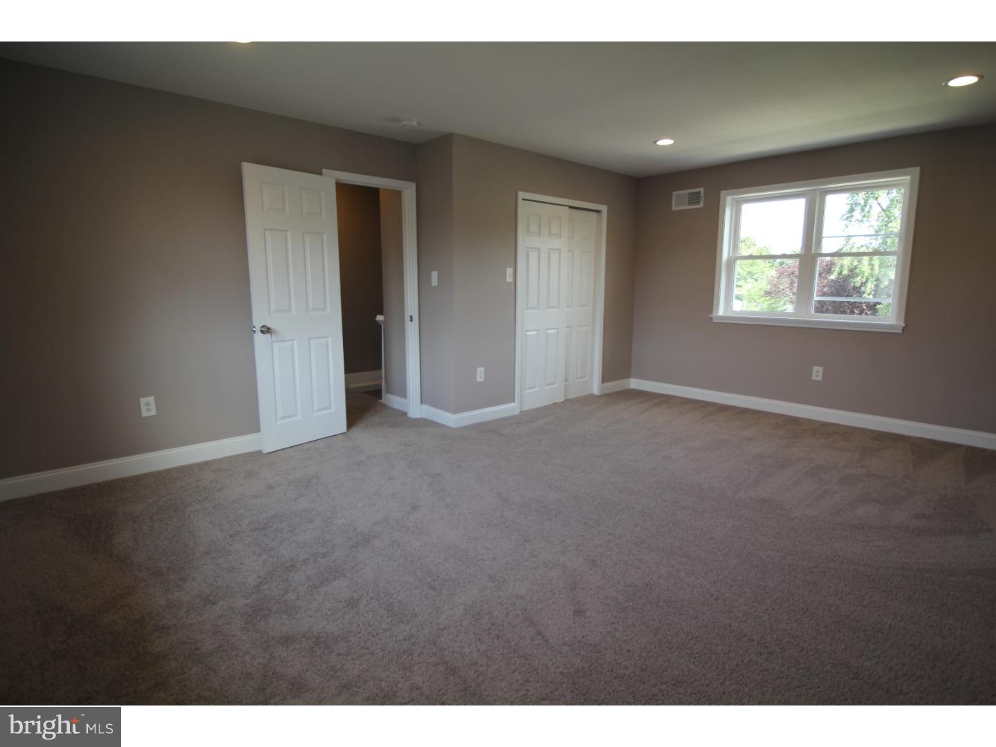 65 Canoebirch Road Levittown, PA 19057 - Photo 17 of 20 Gallery Image 17