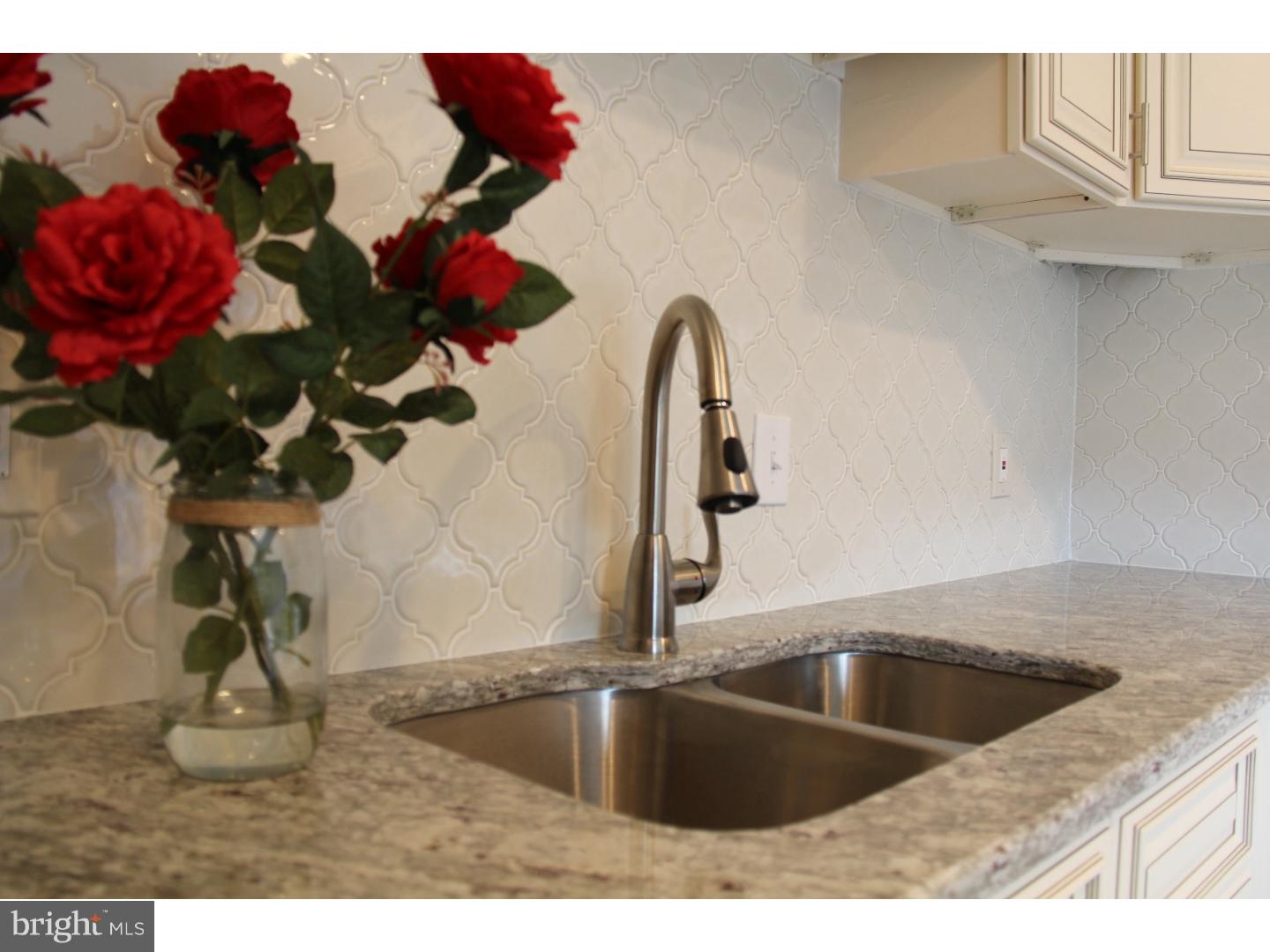 65 Canoebirch Road Levittown, PA 19057 - Photo 4 of 20 Gallery Image 4