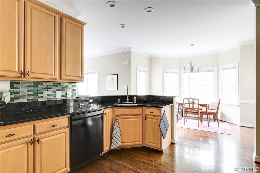 5304 West Shore Road Midlothian, VA 23112 - Photo 17 of 47 a kitchen with lots of counter top space and dining table