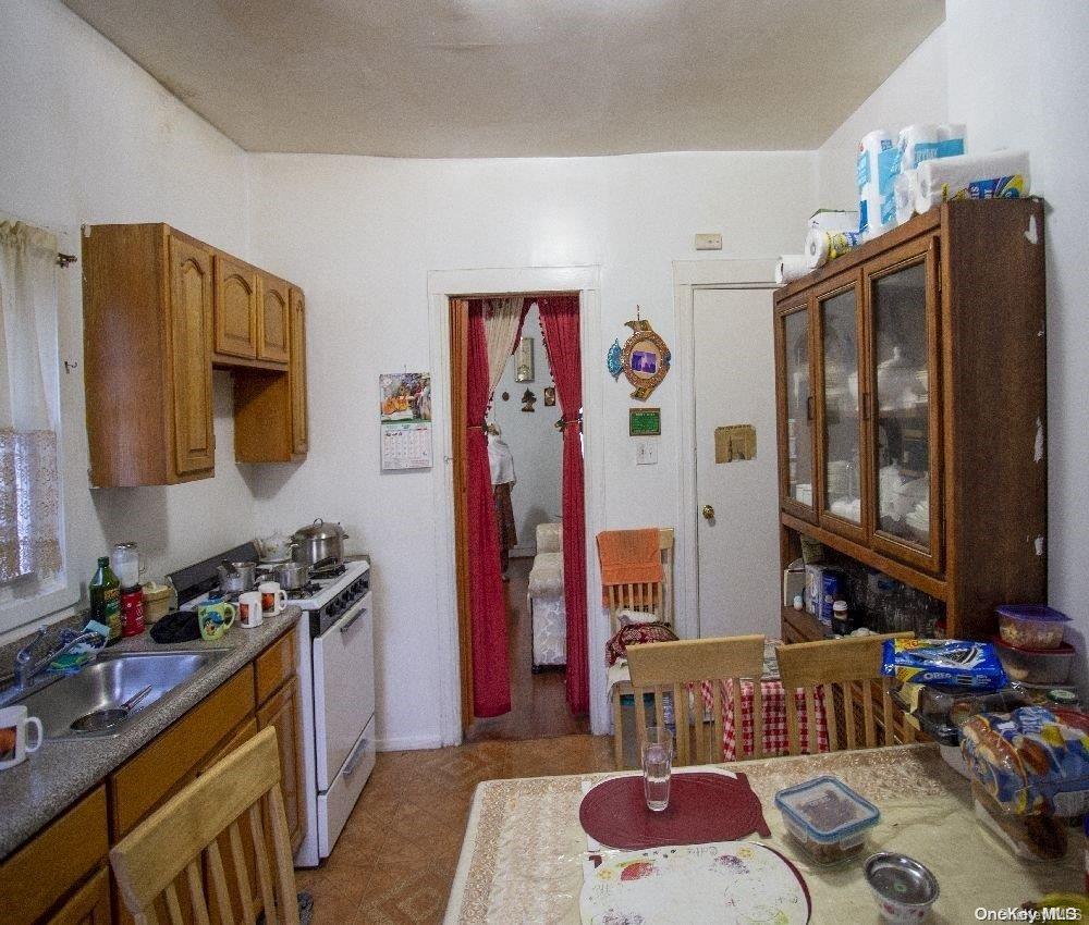 91-17 88th Street Queens, NY 11421 - Photo 13 of 28