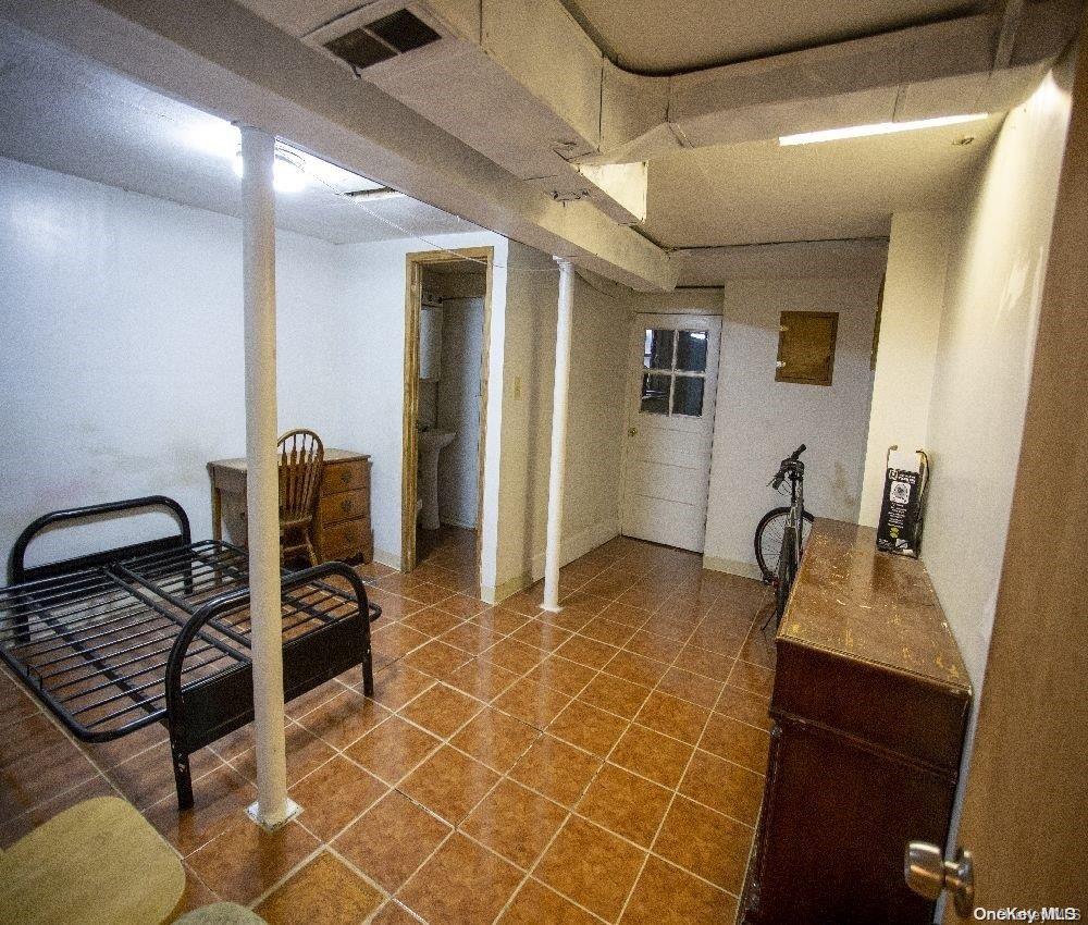 91-17 88th Street Queens, NY 11421 - Photo 16 of 28