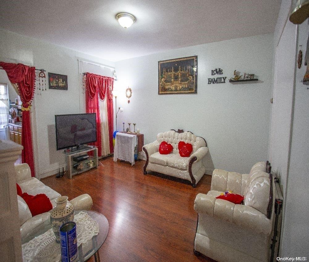 91-17 88th Street Queens, NY 11421 - Photo 3 of 28