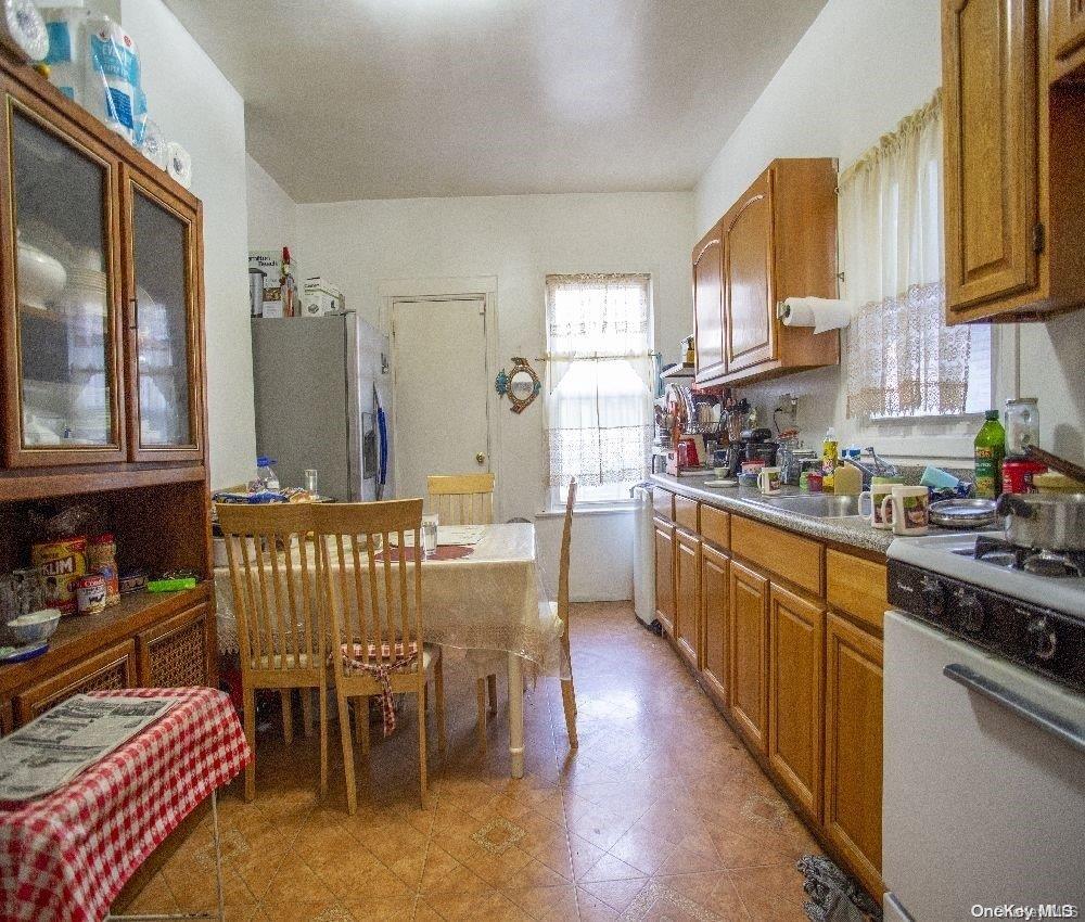 91-17 88th Street Queens, NY 11421 - Photo 5 of 28