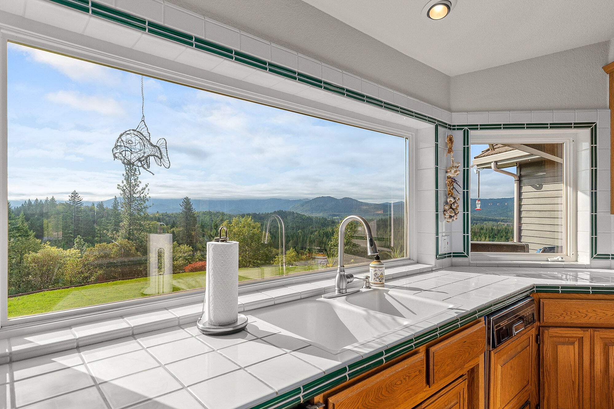 9510 Lower River Road Grants Pass, OR 97526 - Photo 20 of 57 9510 Lower River Rd - Interior-011
