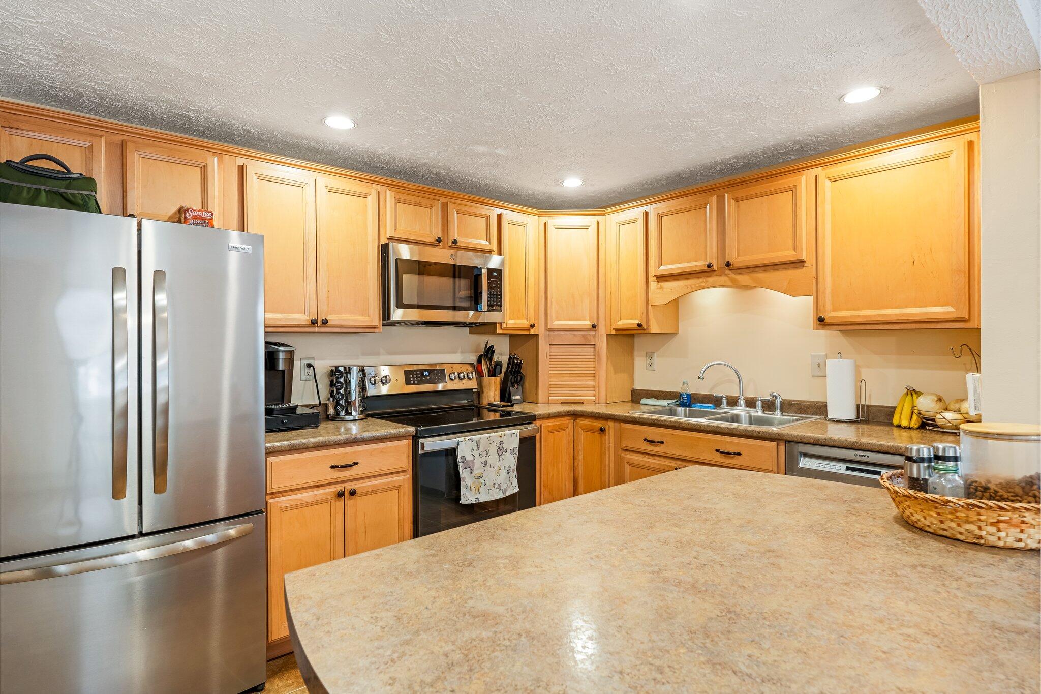 28 Forest Drive Topsham, ME 04086 - Photo 12 of 60 43-web-or-mls-28-forest-dr