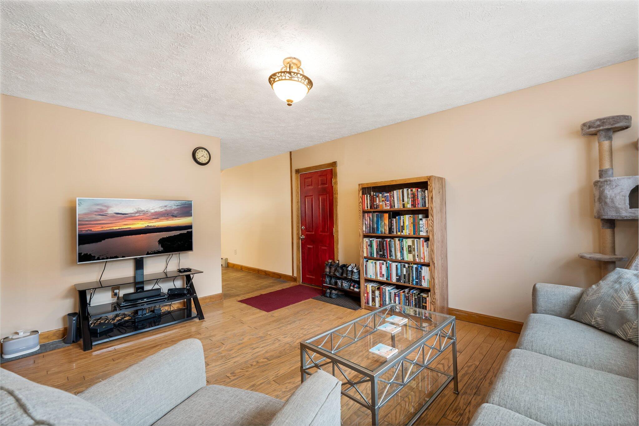 28 Forest Drive Topsham, ME 04086 - Photo 8 of 60 39-web-or-mls-28-forest-dr