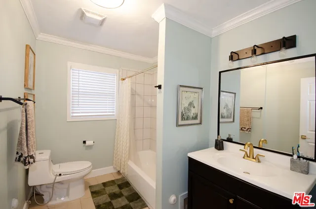 $830,000 | 17437 Stagg Street, Northridge, CA 91325