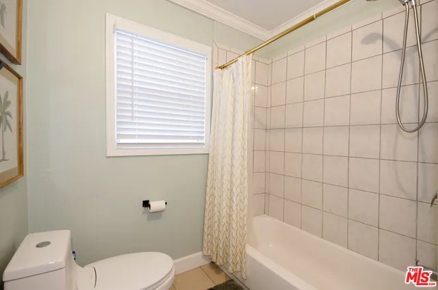 $830,000 | 17437 Stagg Street, Northridge, CA 91325