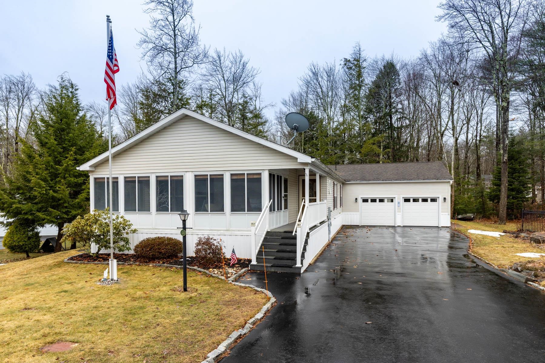 44 Blair Drive Rochester, NH 03868 - Photo 3 of 28