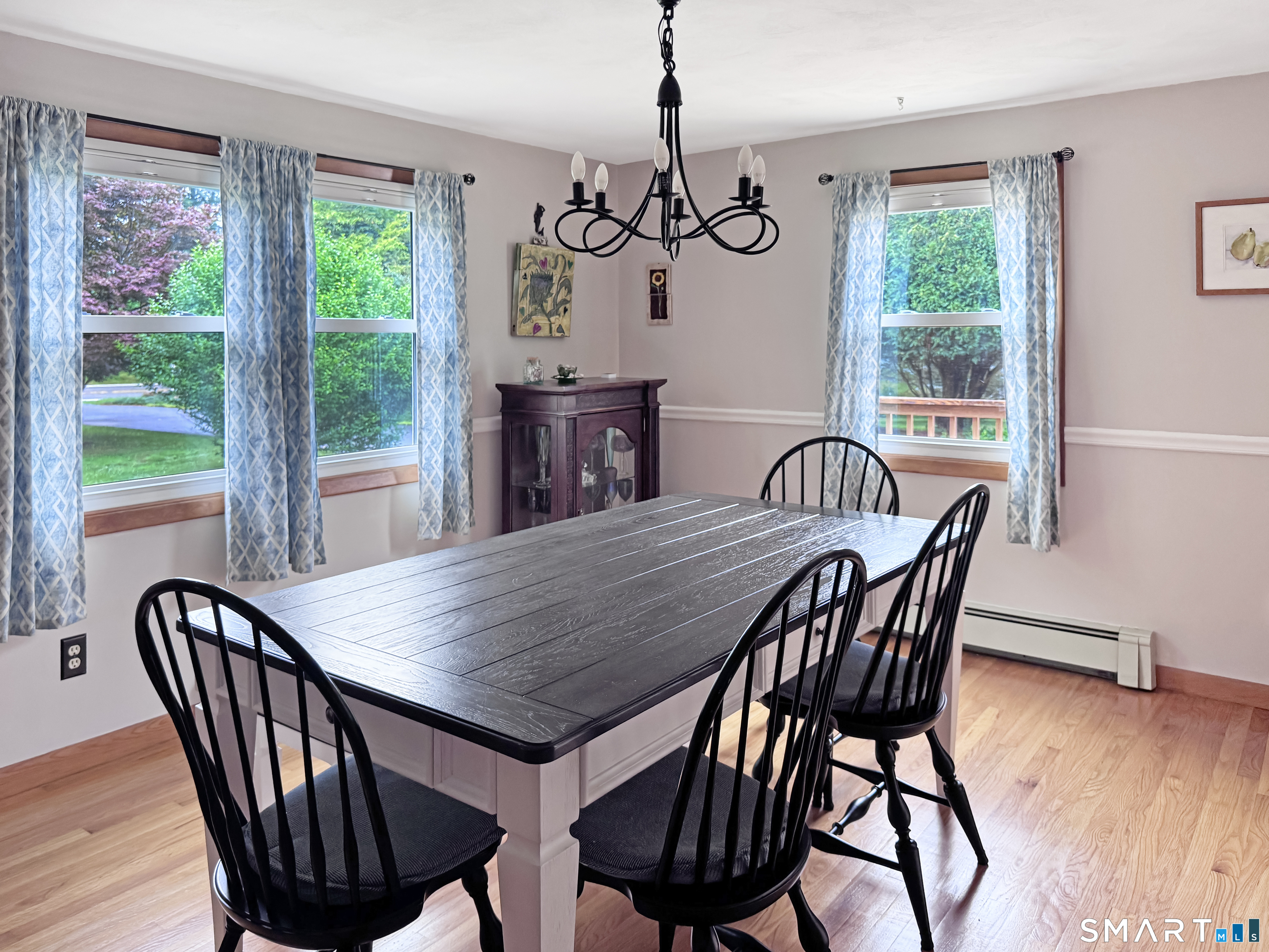 95 Stoddards Wharf Road Ledyard, CT 06339 - Photo 9 of 36 Dining Room