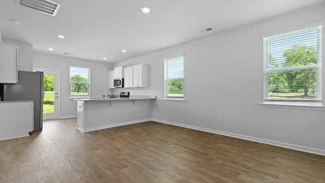 $245,900 | 1072 Refuge Way, Summerton, SC 29148