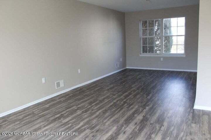 60 Perri Road Freehold, NJ 07728 - Photo 2 of 19 Dining room living room
