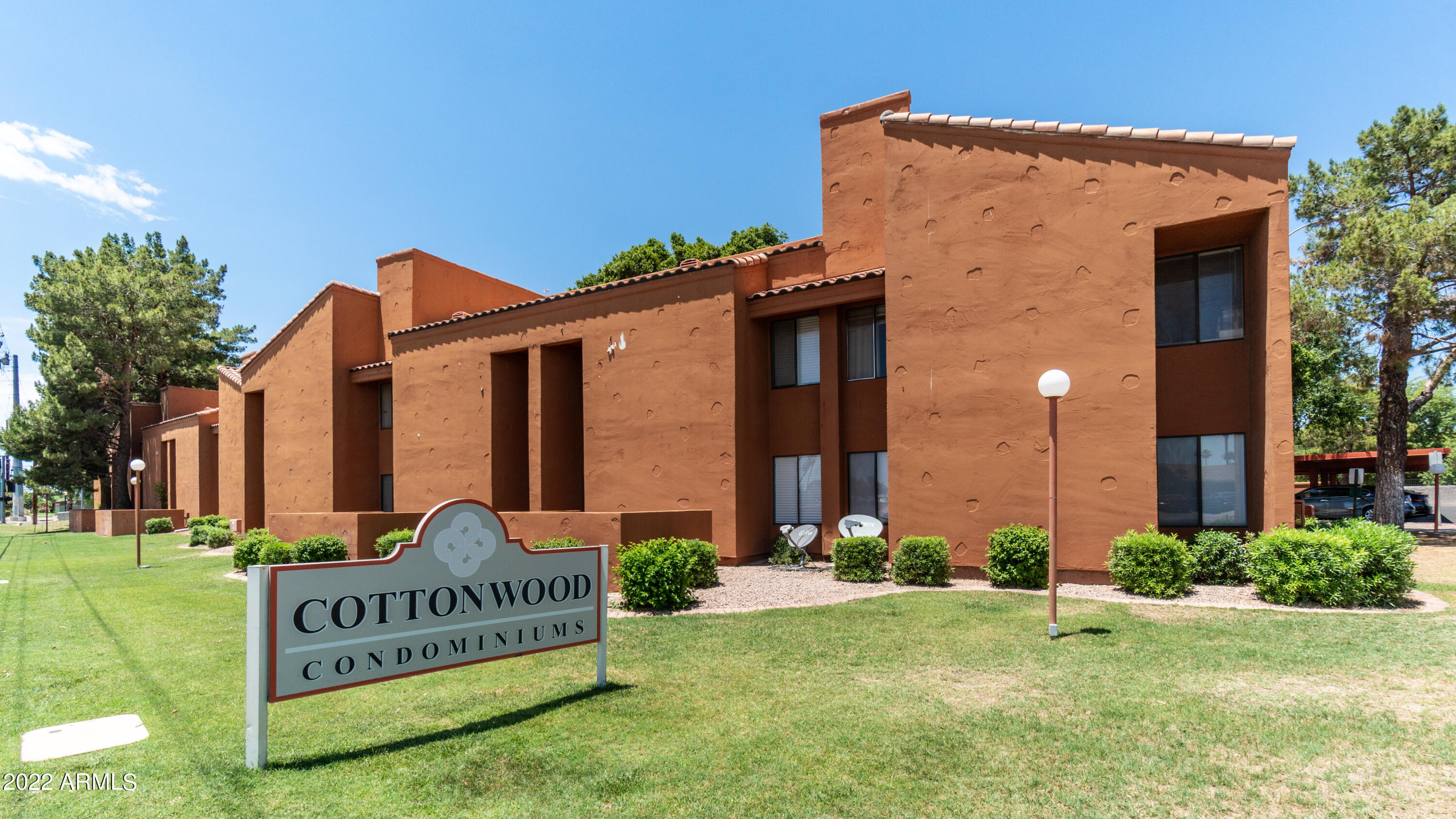 747 South Ext Road, Unit 105 Mesa, AZ 85210 - Photo 1 of 20 747 S. Extension Rd #105-1