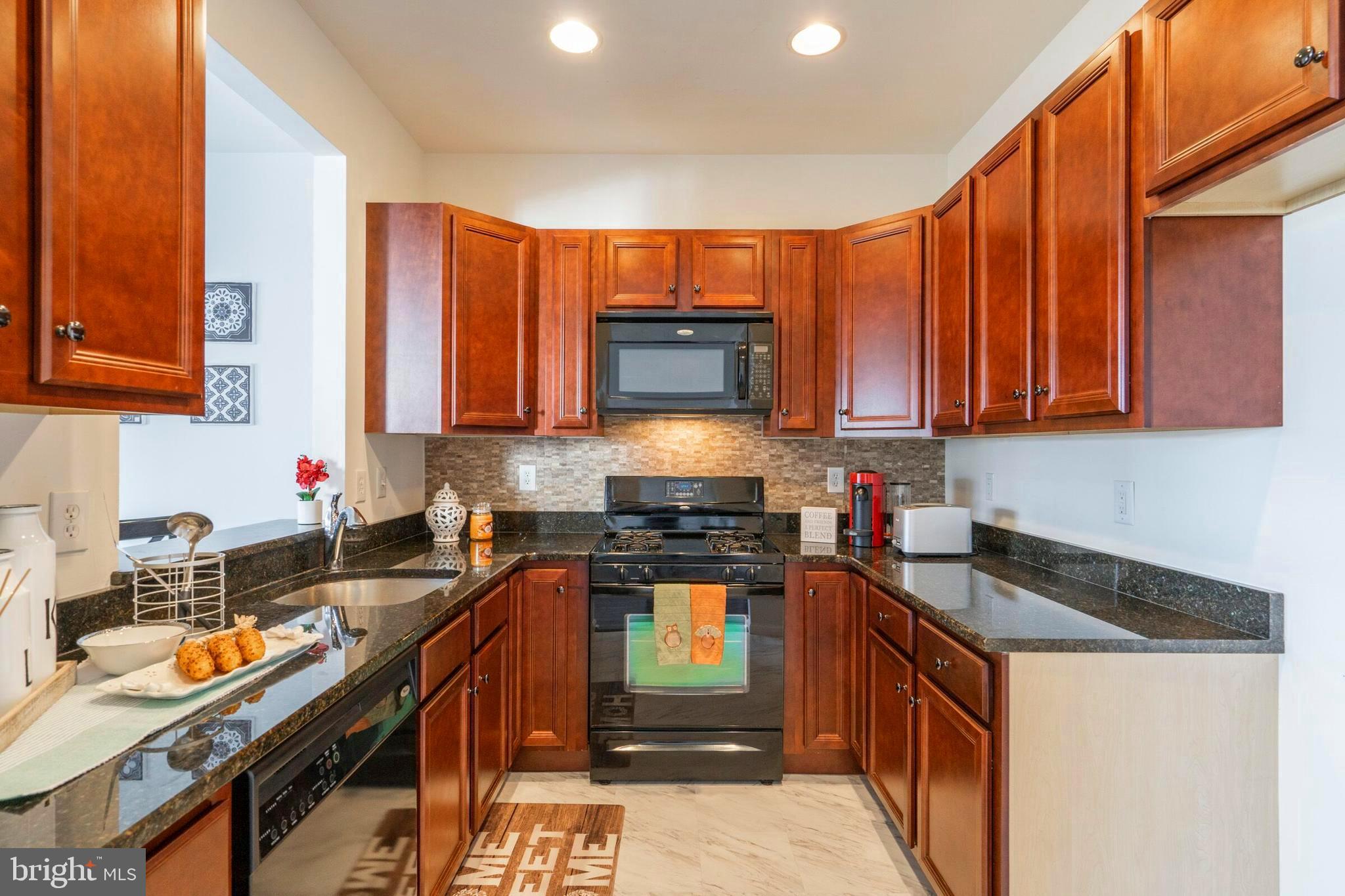 43 Old Cedarbrook Road Wyncote, PA 19095 - Photo 14 of 38 Kitchen, granite top
