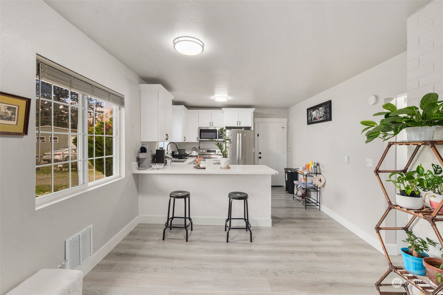 301 Northwest 7th Street Renton, WA 98057 - Photo 9 of 39 Gallery Image 9