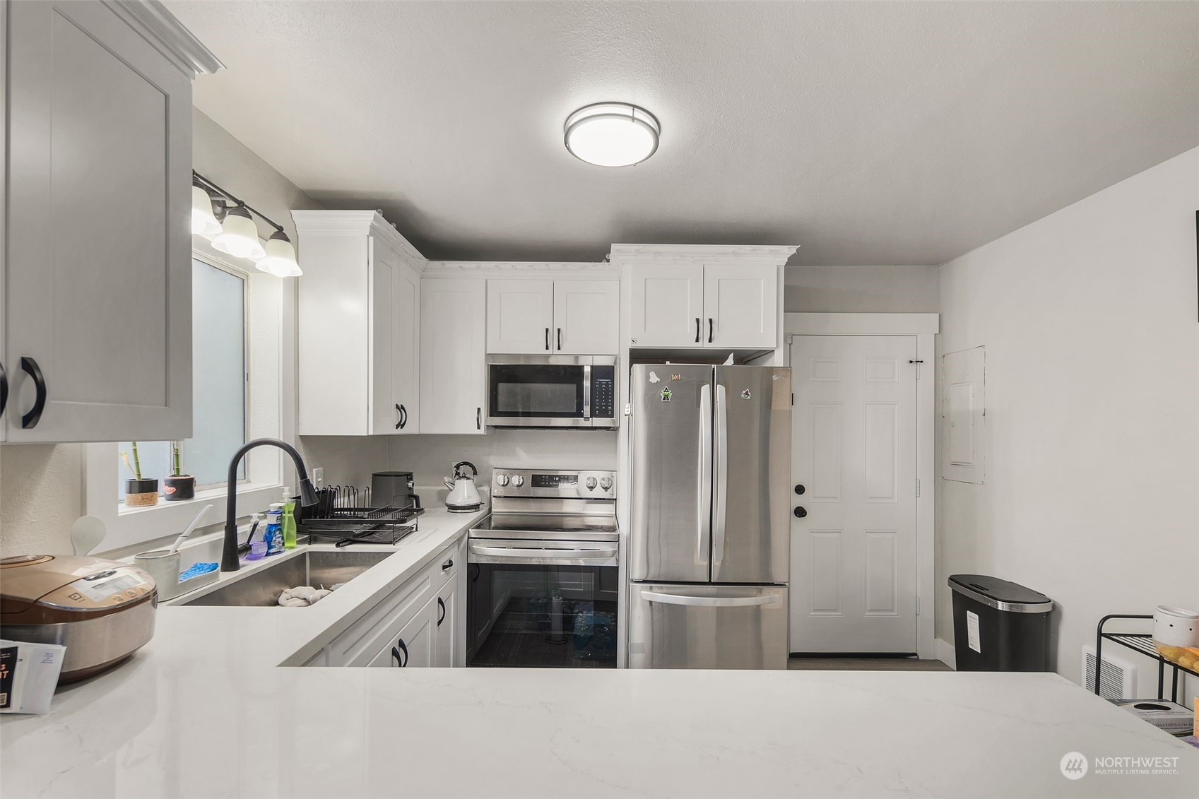 301 Northwest 7th Street Renton, WA 98057 - Photo 10 of 39 Gallery Image 10