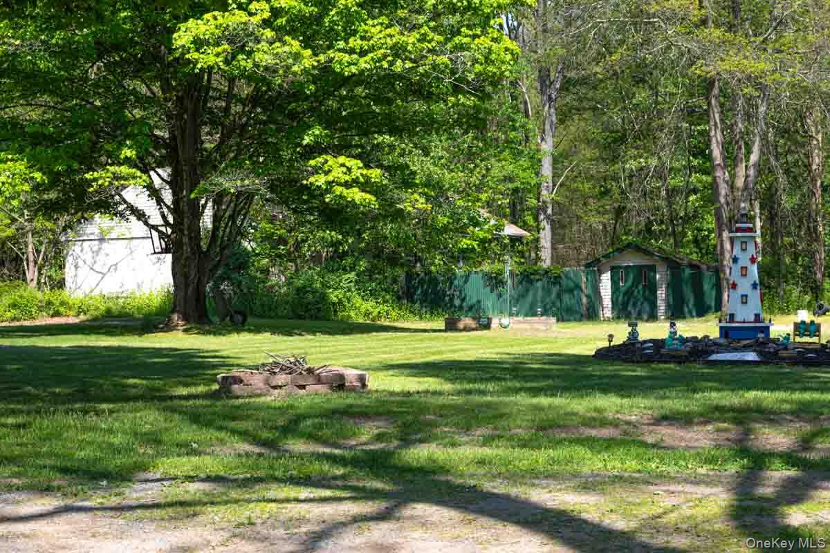 126 Red Top Road, Unit B Wallkill, NY 12589 - Photo 3 of 15