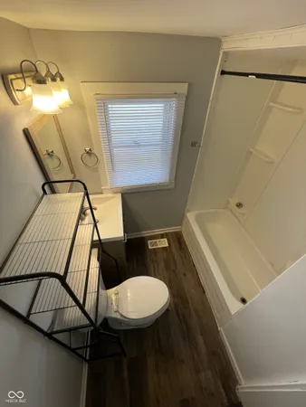 $1,250 | 93 South 5th Avenue, Beech Grove, IN 46107