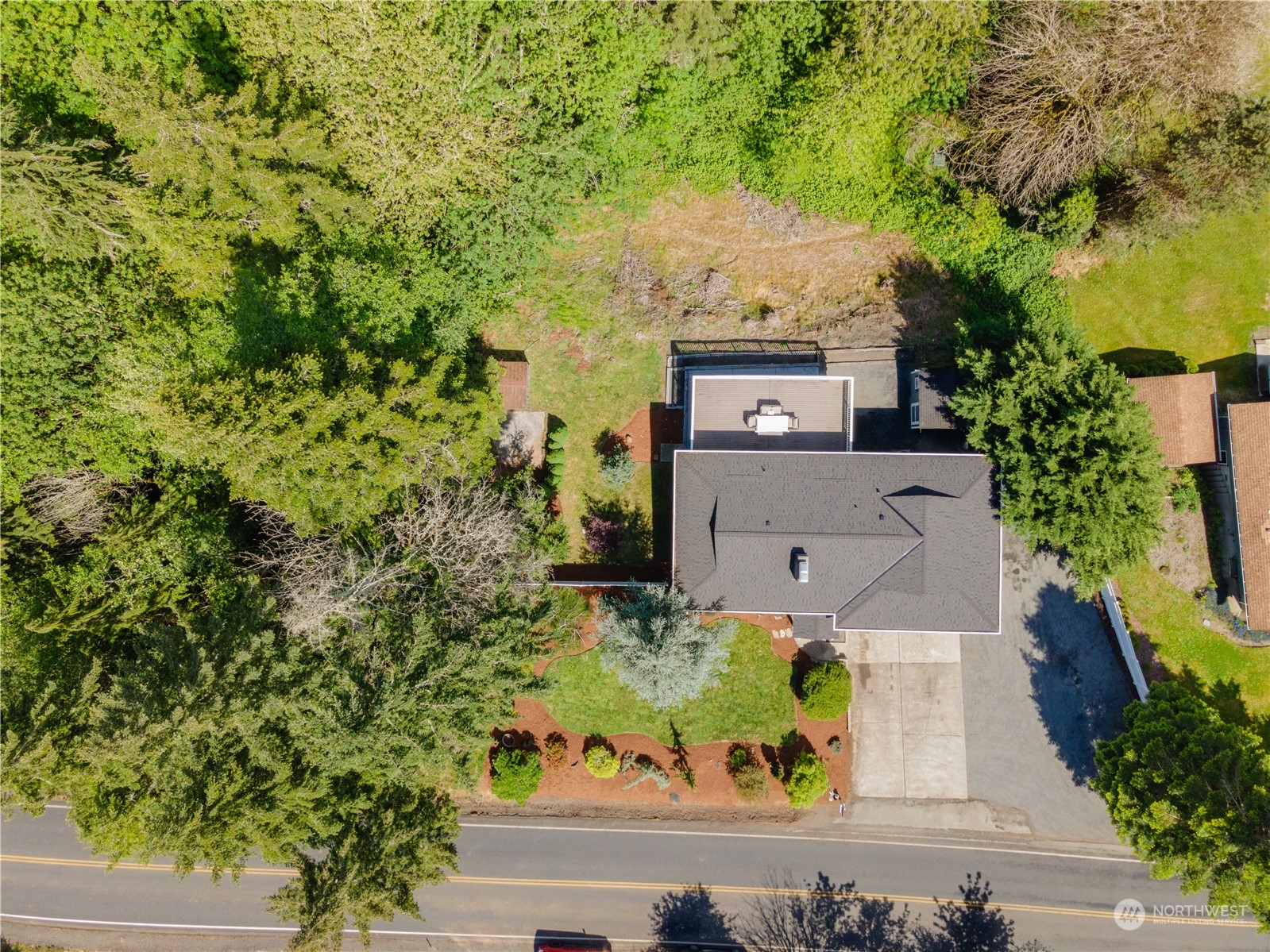 172 Brockway Road Chehalis, WA 98532 - Photo 4 of 33 an aerial view of a house with a garden