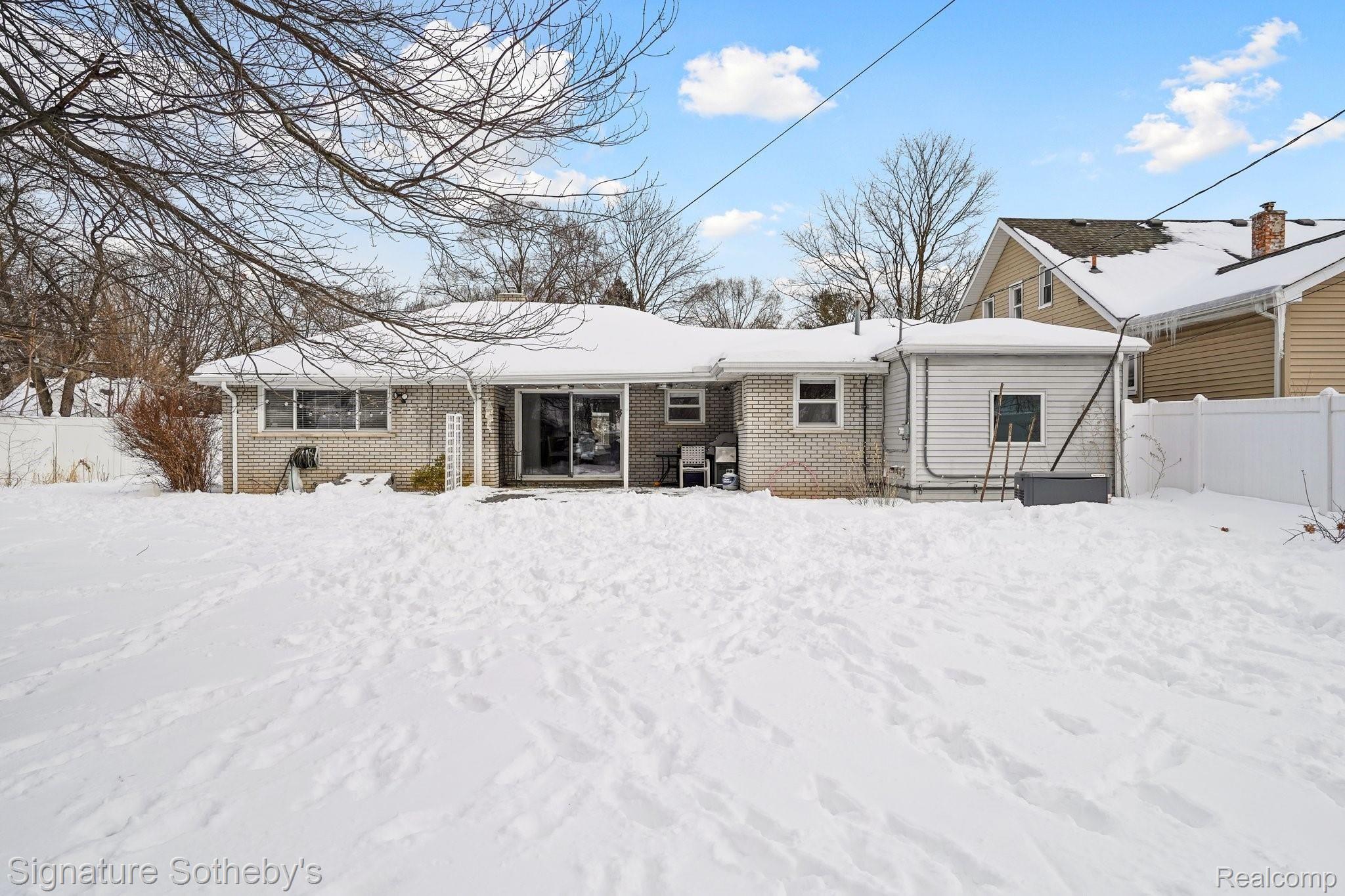 21127 Inkster Road Farmington, MI 48336 - Photo 24 of 24 7-web-or-mls-21127 Inkster Road Farmington Hills - 06.jpg
