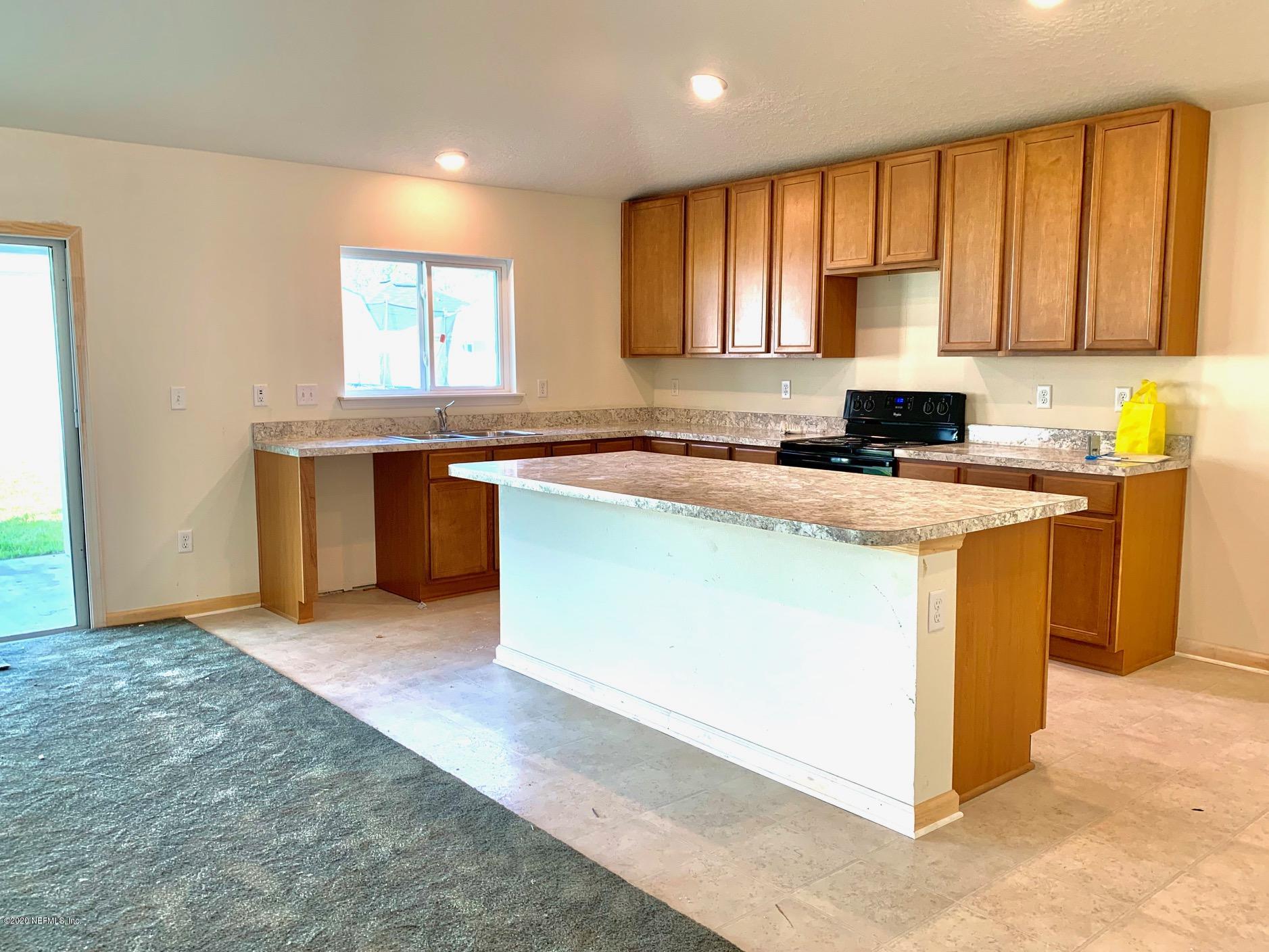 8253 Fouraker Forest Road Jacksonville, FL 32221 - Photo 4 of 8 LP 55 Kitchen