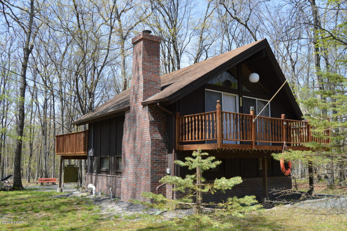 359 Oak Hill Road Hawley, PA 18428 - Photo 1 of 22 359 Oak HIll