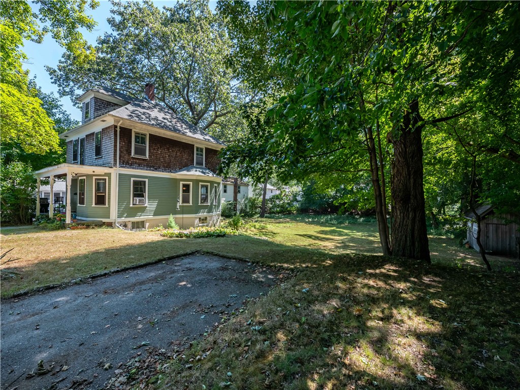 12 Manton Street Warwick, RI 02818 - Photo 4 of 43
