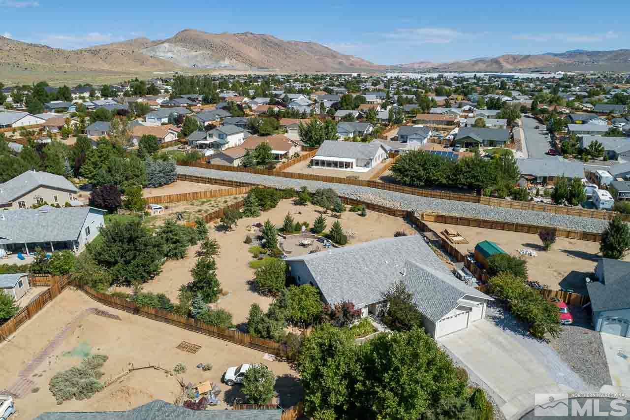 2139 Inca Dove Court Sparks, NV 89441 - Photo 25 of 25 an aerial view of residential houses with outdoor space and river