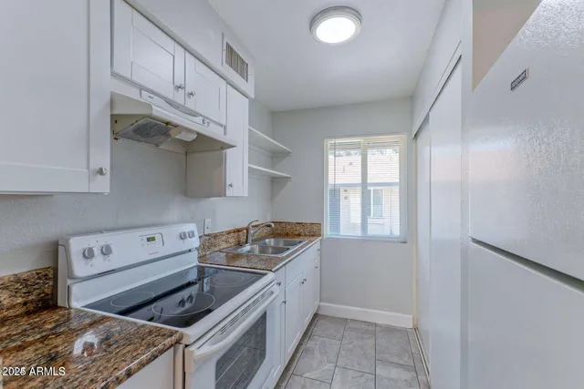 $1,300 | 936 West Mountain View Road, Unit 9, Phoenix, AZ 85021