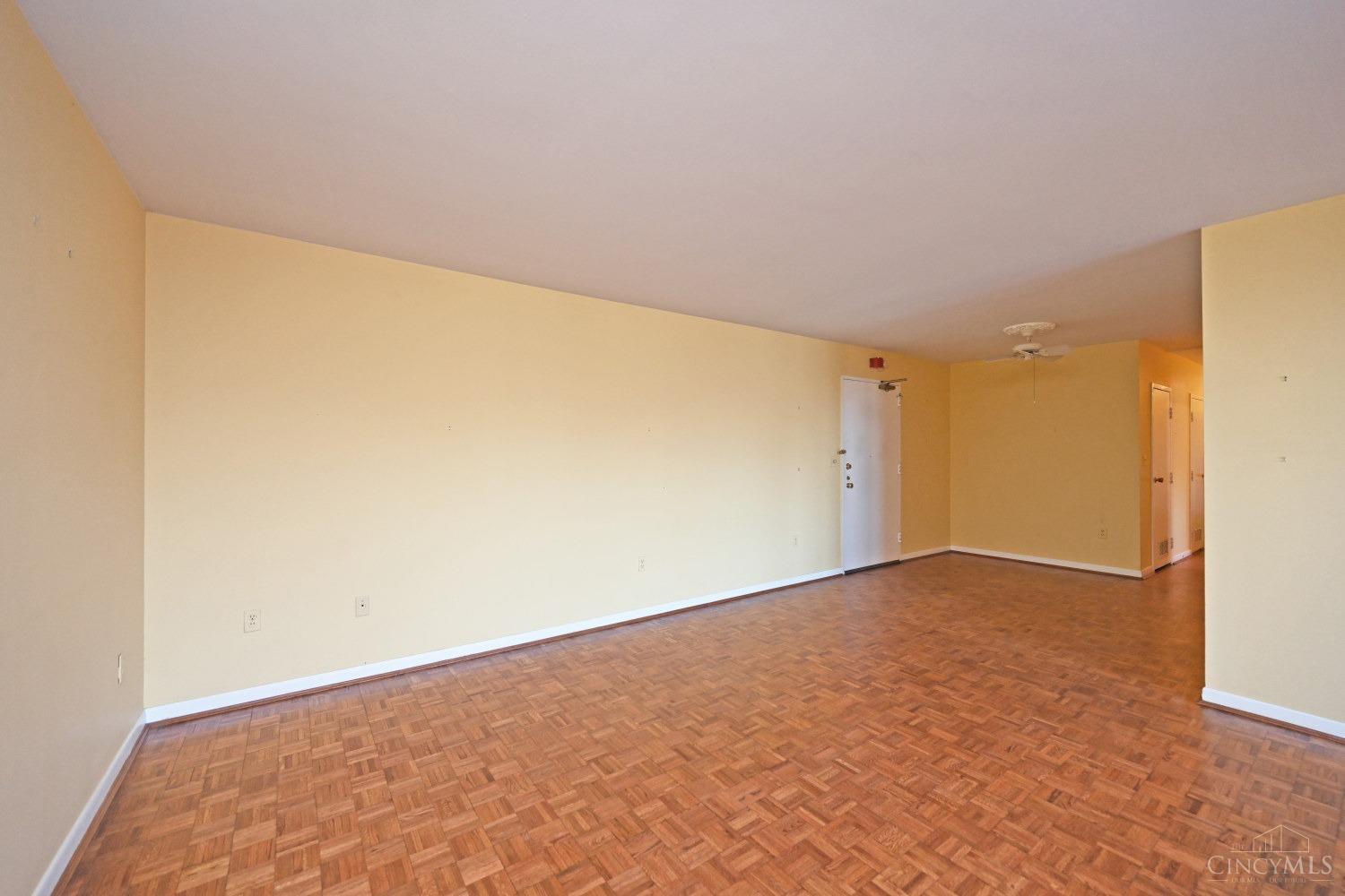 2444 Madison Road, Unit 508 Cincinnati, OH 45208 - Photo 11 of 53 Gallery Image 11