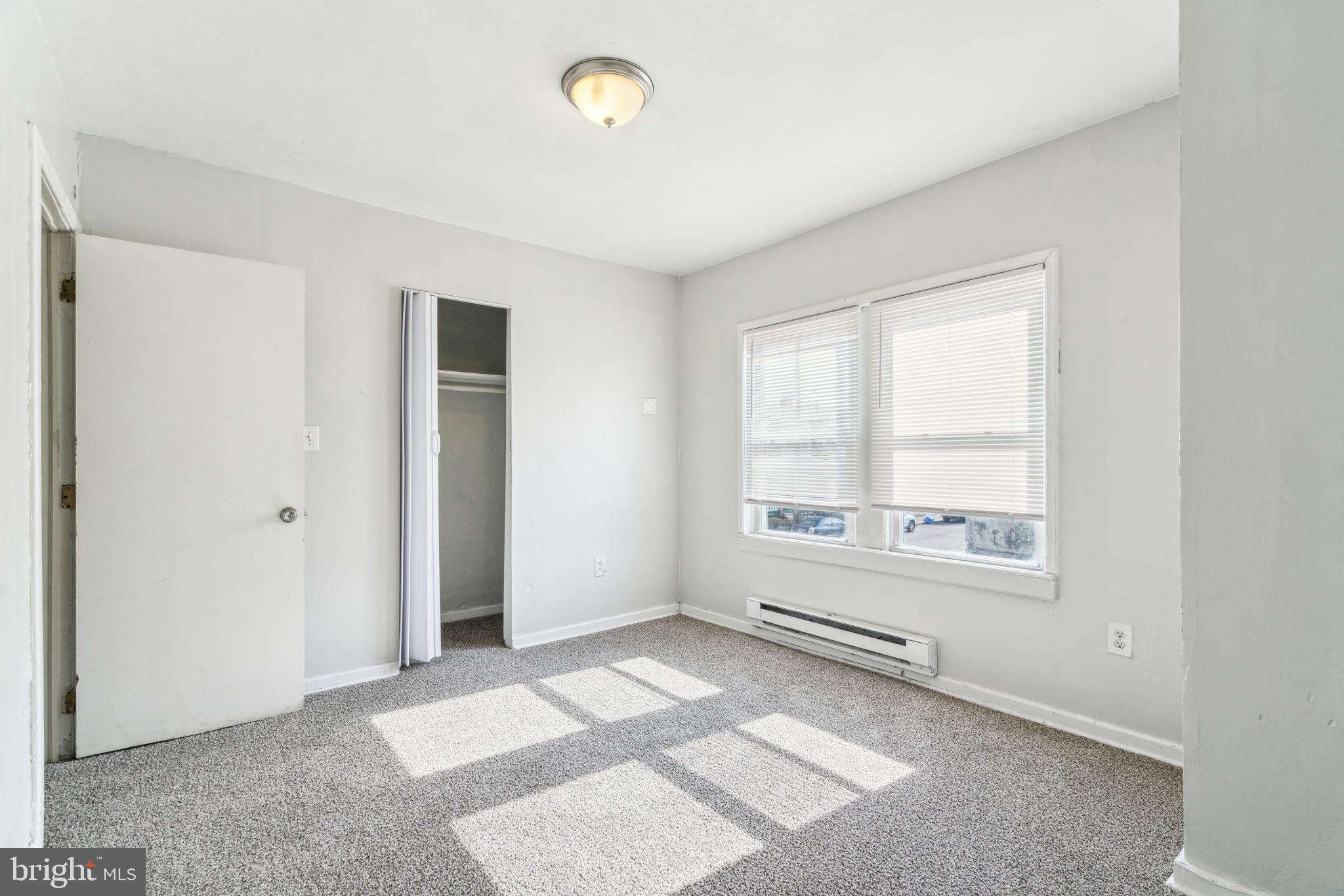 101 Pleasant Street Philadelphia, PA 19119 - Photo 26 of 43 an empty room with windows