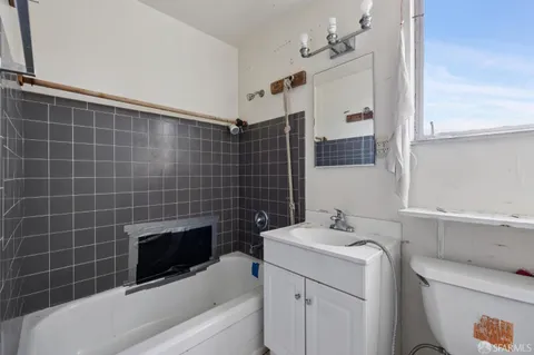 $895,000 | 60 Rockford Avenue, Daly City, CA 94015